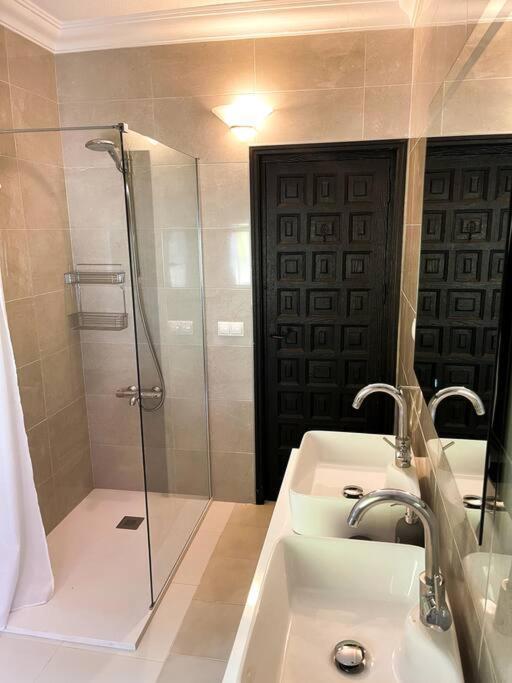 Villa Santa Cristina Cerca Del Mar 马尔韦利亚 外观 照片